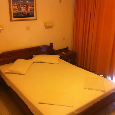 Kassavetis Center - & Hotel Hersonissos (Crete)